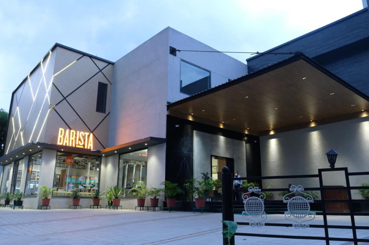 Black Mango Resort Kala Amb Exterior photo