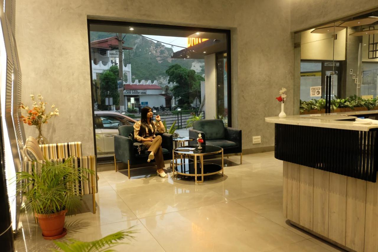 Black Mango Resort Kala Amb Exterior photo